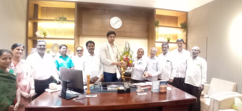 युवा नेते मा.श्री.यशराज देसाई (दादा) यांचा सत्कार