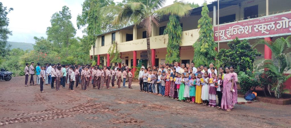 न्यू इंग्लिश स्कूल,गोकुळ-धावडे या विद्यालयामध्ये नवागतांचे स्वागत